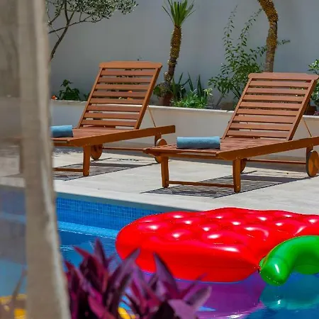 Mediteraneo アパート *