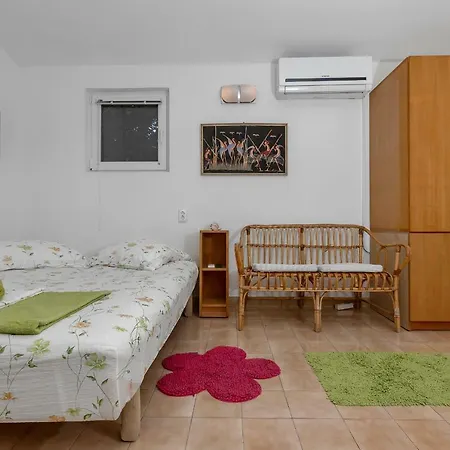 Mediteraneo アパート *