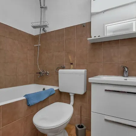 Mediteraneo * マカルスカ