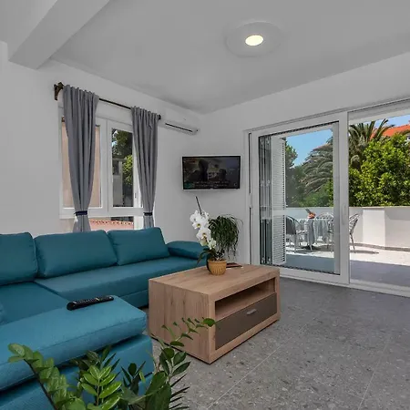 アパート Mediteraneo マカルスカ