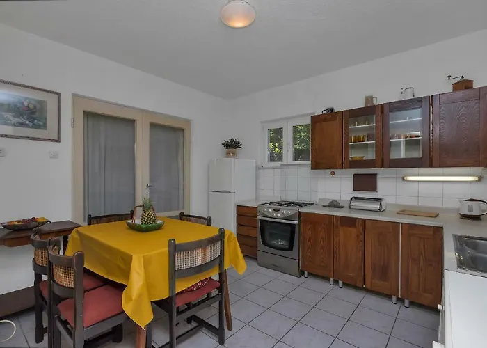 Mediteraneo شقة ماكارسكا