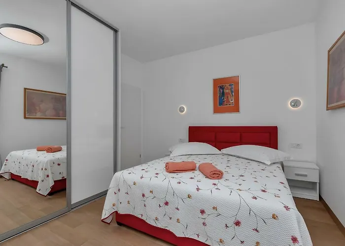 Mediteraneo شقة ماكارسكا