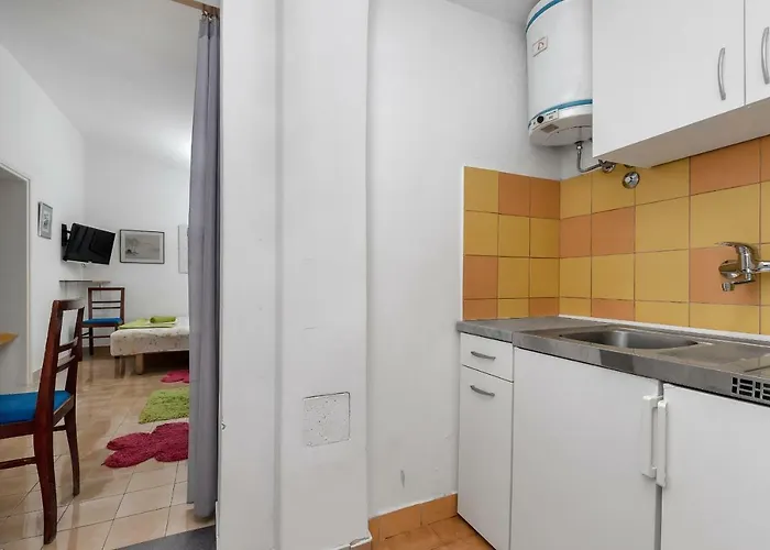 Mediteraneo ماكارسكا